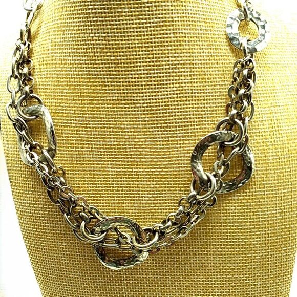 Triple Cable Link Silver-tone Necklace with Hammered Graduating Open Circles - Picture 6 of 8